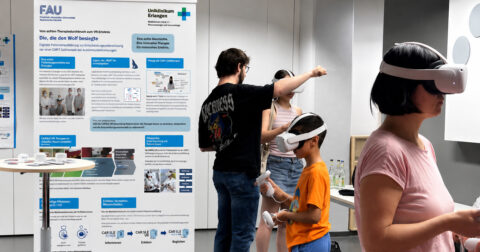 Zum Artikel "Digital Health You Can Experience in Rheumatology – From VR to an AI Symptom Checker"